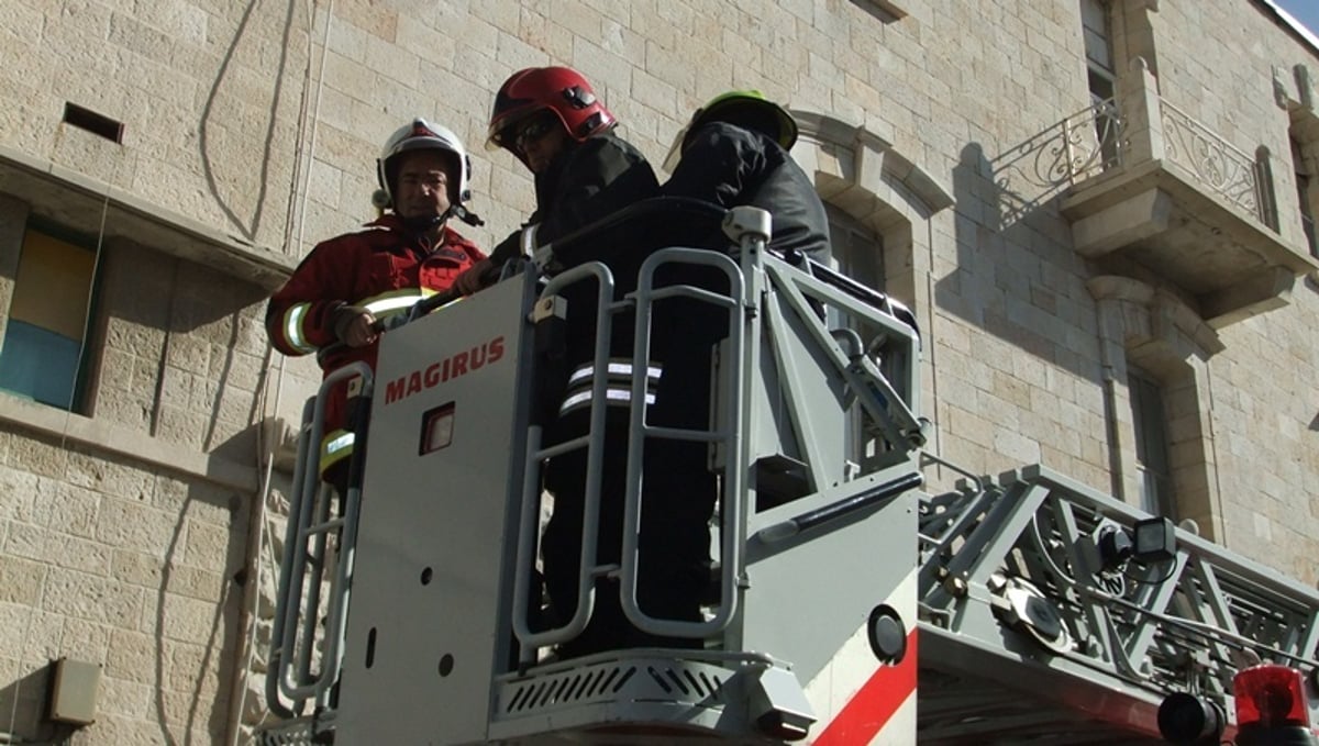 מכבי האש, וסולם הגבהים במאה שערים • צפו בגלריה