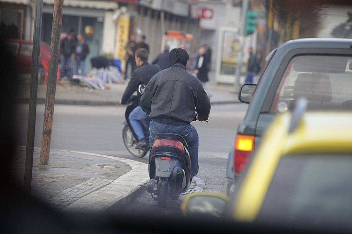 באוויר וביבשה: מסע אל אלבניה - "ארץ הנשרים"