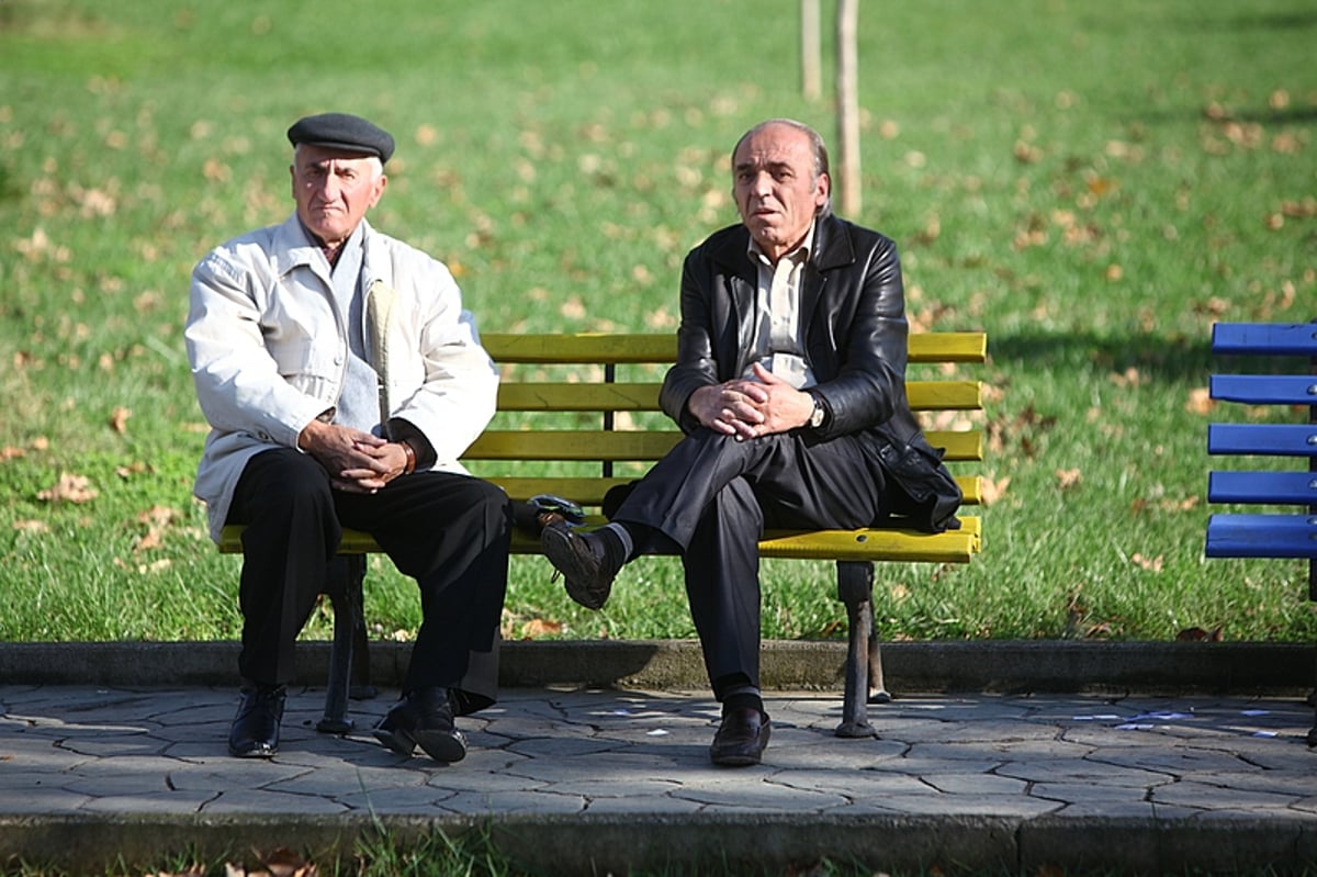 באוויר וביבשה: מסע אל אלבניה - "ארץ הנשרים"