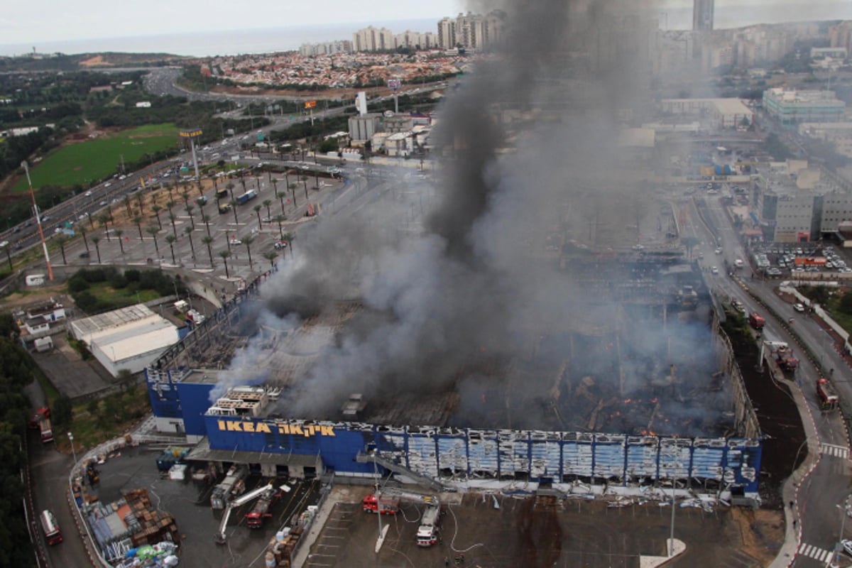 אש באיקאה נתניה: החנות נשרפה כליל