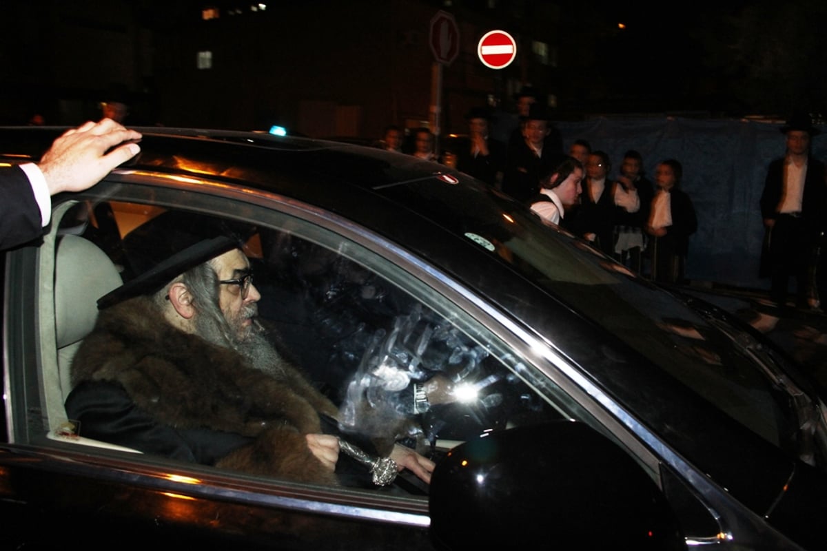 האדמו"ר מסאטמר בבני- ברק: המונים קיבלו את פניו
