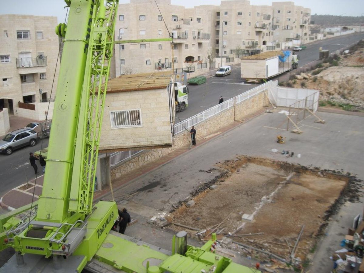 ברדיטשוב הקימה אוהל מחאה בביתר-עלית: "נאבק עד הסוף"