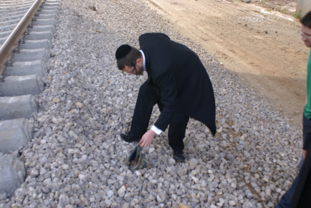 חצי שנה אחרי: דוצי חזר אל הפסים, בהם נהרגה משפחתו