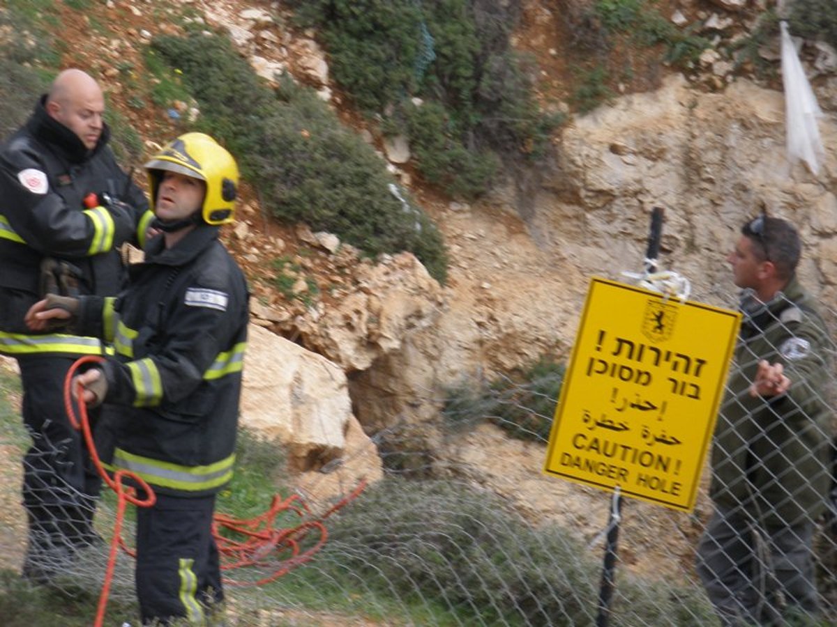 נער בן 15 נפל לבור בעומק 30 מטרים. צפו בתמנות החילוץ