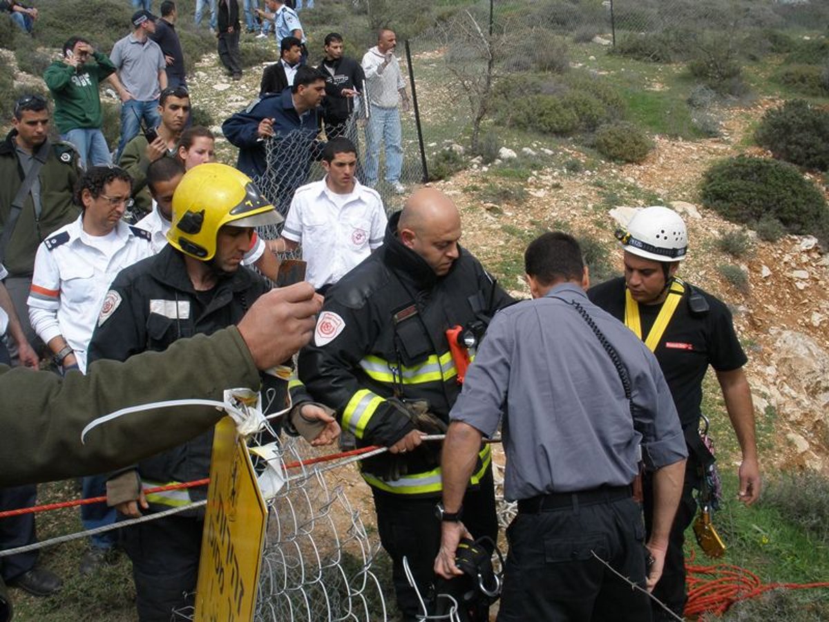 נער בן 15 נפל לבור בעומק 30 מטרים. צפו בתמנות החילוץ