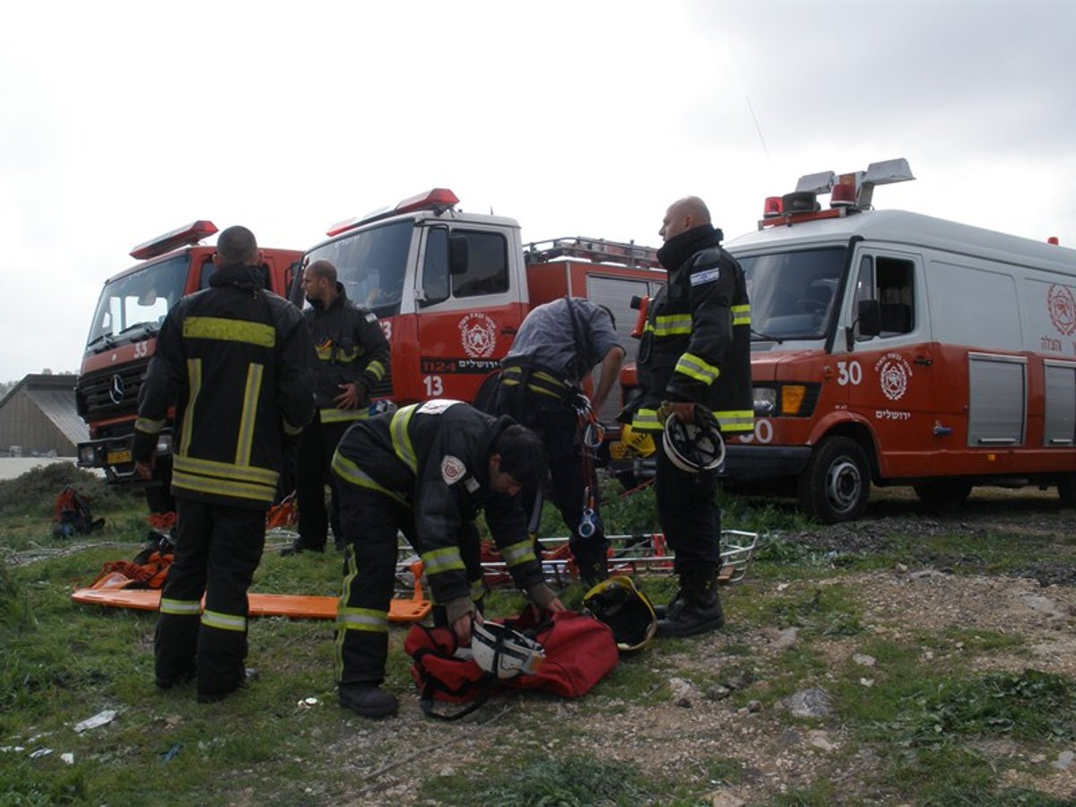 נער בן 15 נפל לבור בעומק 30 מטרים. צפו בתמנות החילוץ