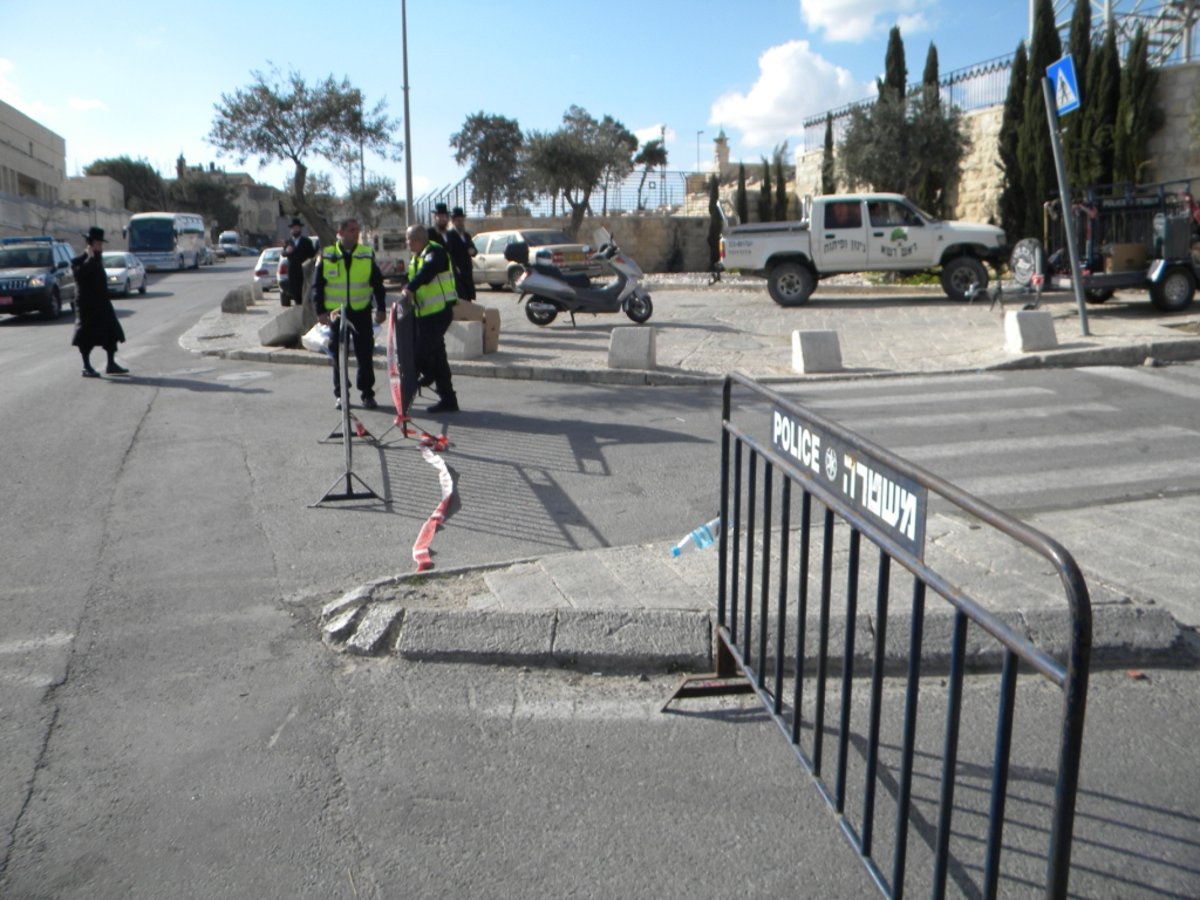 אלפי חסידי גור על ציון ה"בית ישראל"