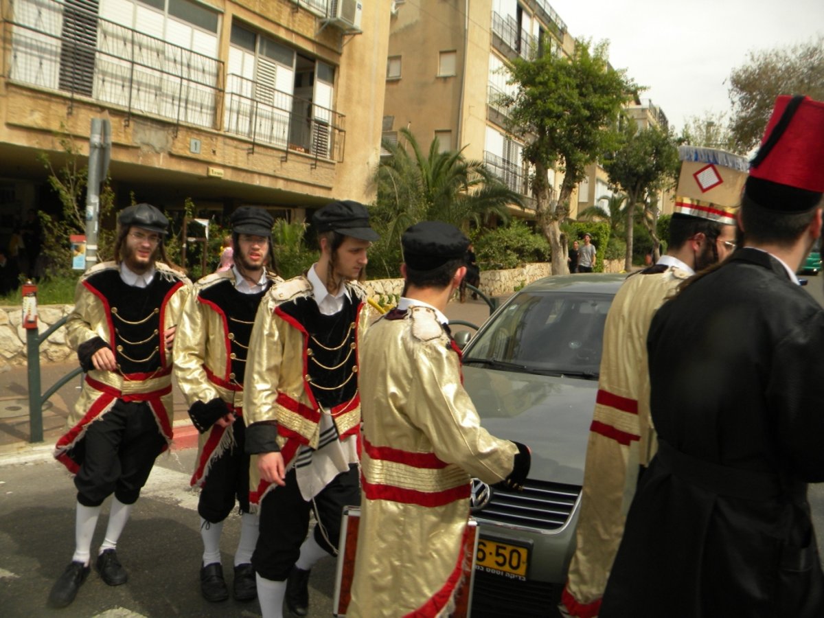 גלריית ענק: עד דלא ידע, גרסת בני-ברק