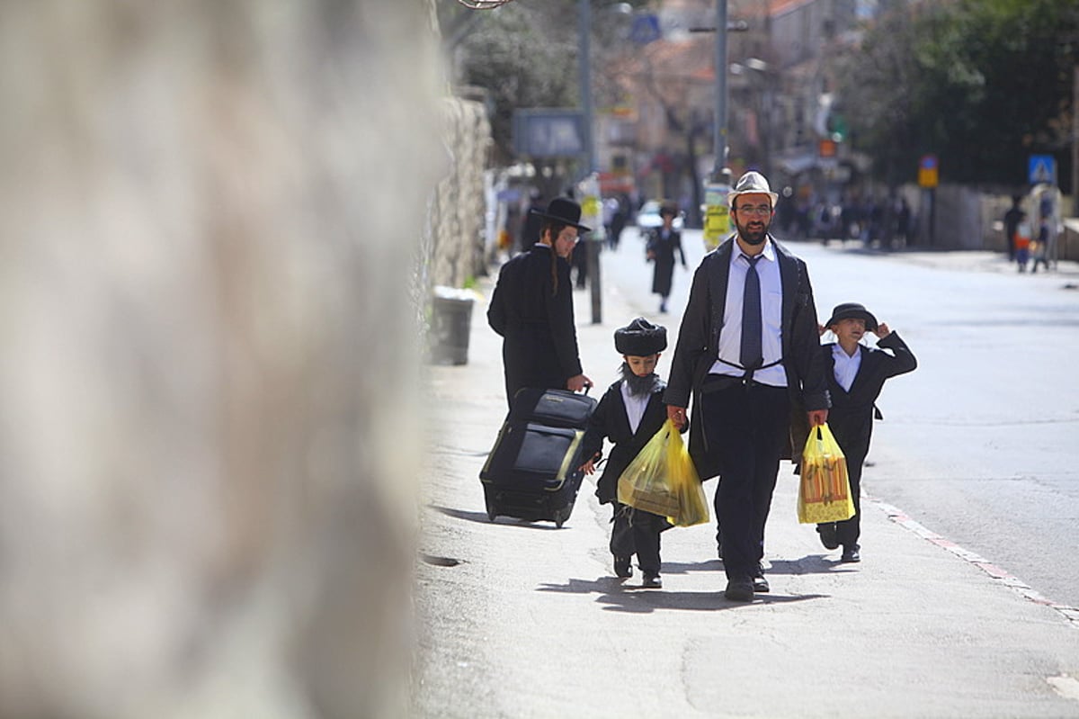 שמחה ללא הפסקה: ירושלים חוגגת פורים > תיעוד מרהיב