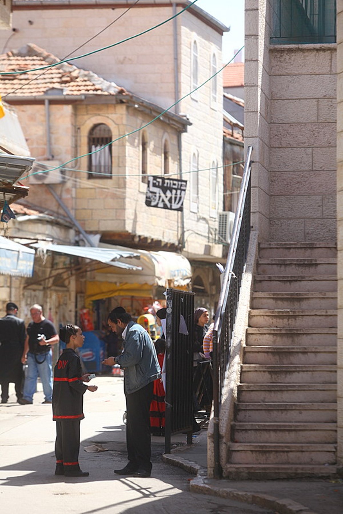 שמחה ללא הפסקה: ירושלים חוגגת פורים > תיעוד מרהיב