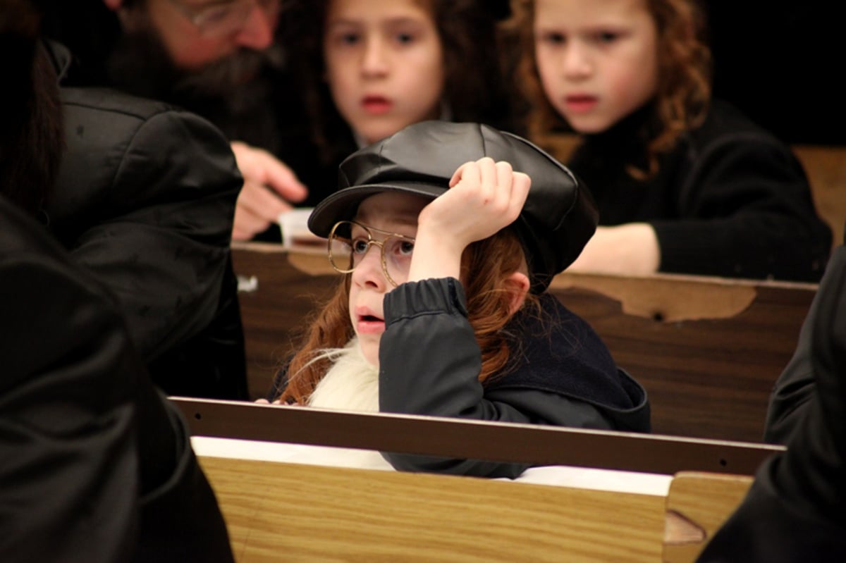 תיעוד חג: "טיש" הפורים הגדול בישראל