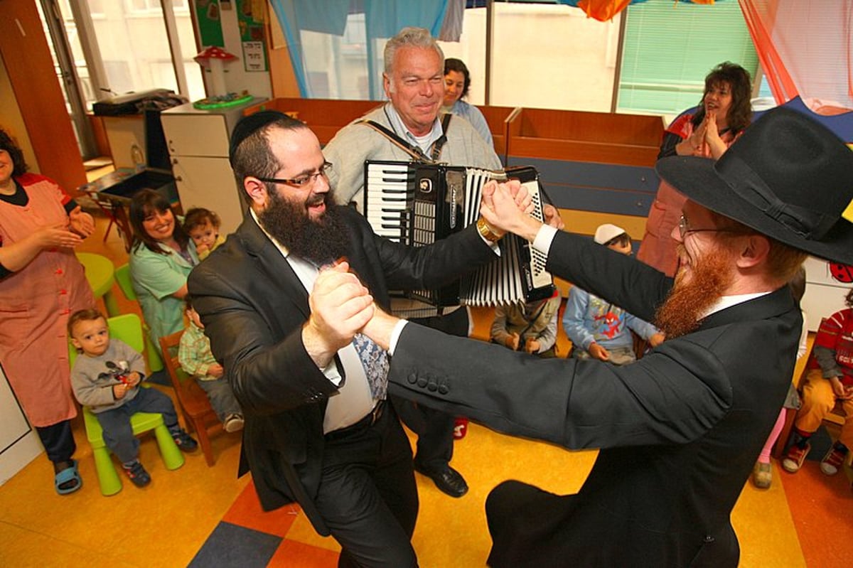 לראות ולא להאמין: פריחה יהודית בבלקן