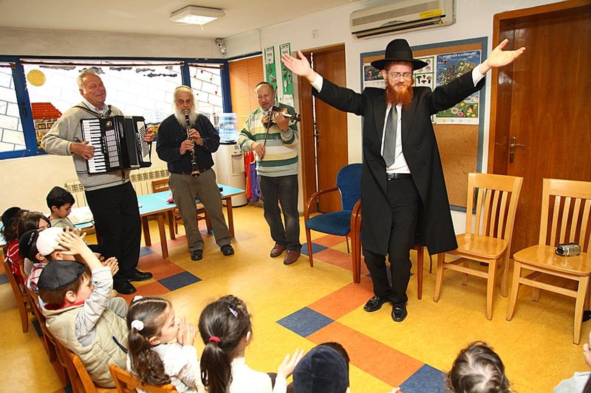 לראות ולא להאמין: פריחה יהודית בבלקן