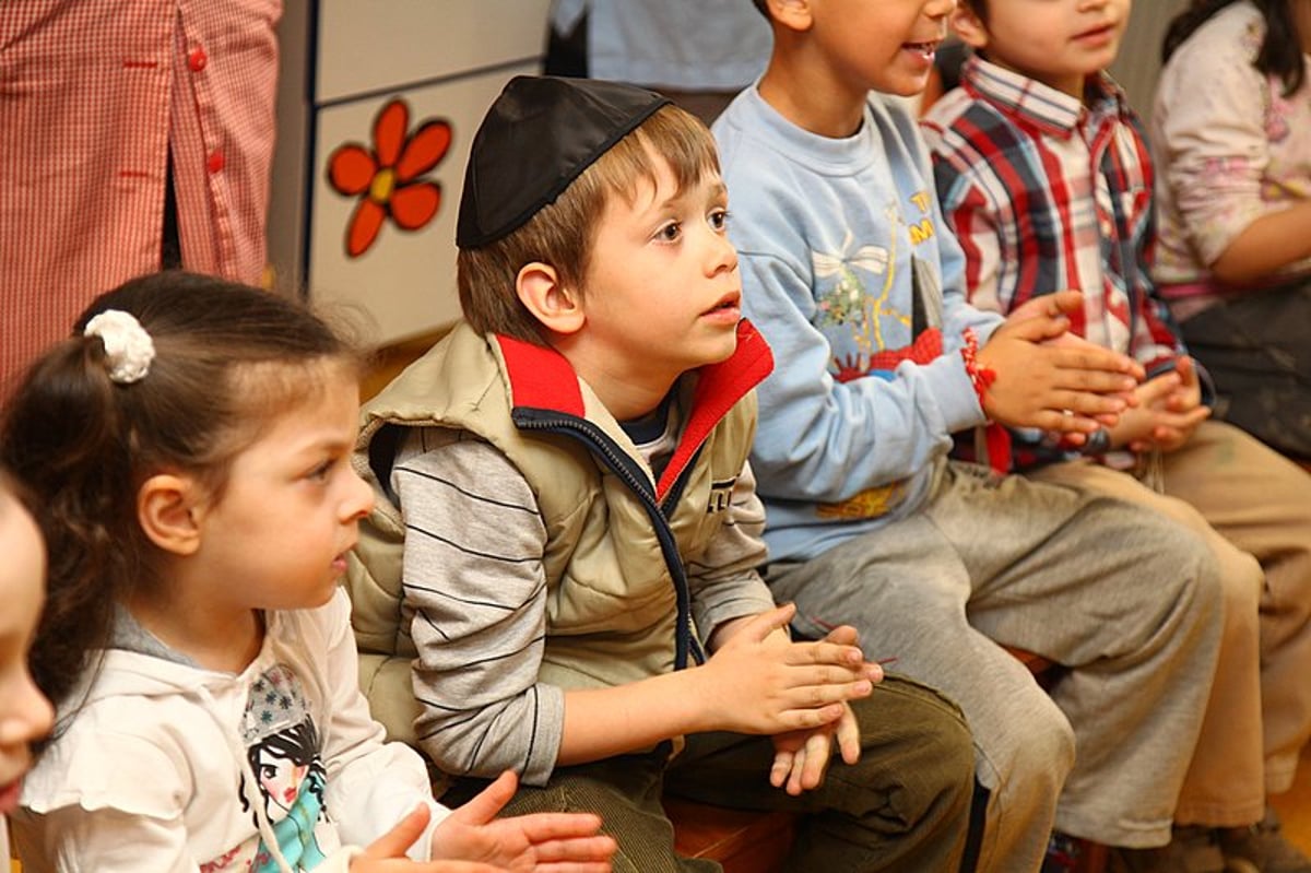 לראות ולא להאמין: פריחה יהודית בבלקן