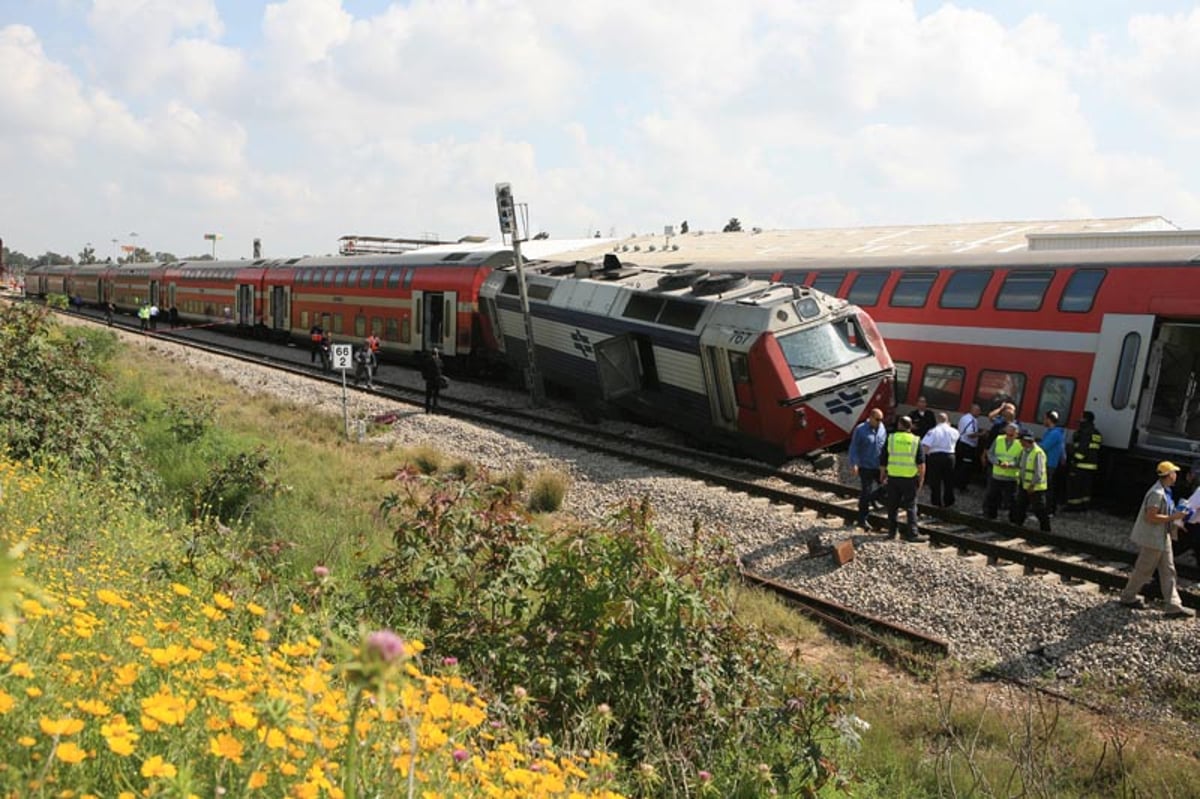 תאונת הרכבת: הקטר הושעה; הוקמה ועדת חקירה