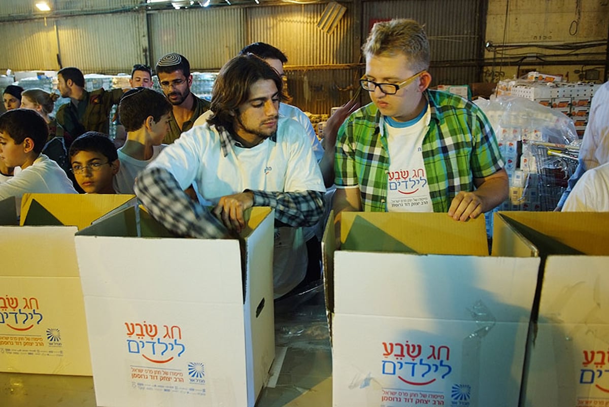 כוכבי הטלוויזיה ארזו עם הרב גרוסמן