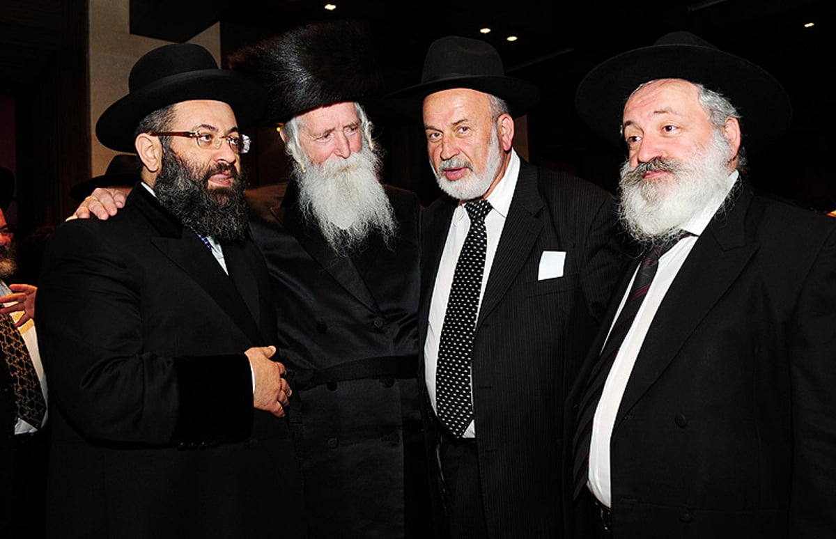 צפו: הנס של רבי יעקב גאגולה נחגג באירוע יוקרה