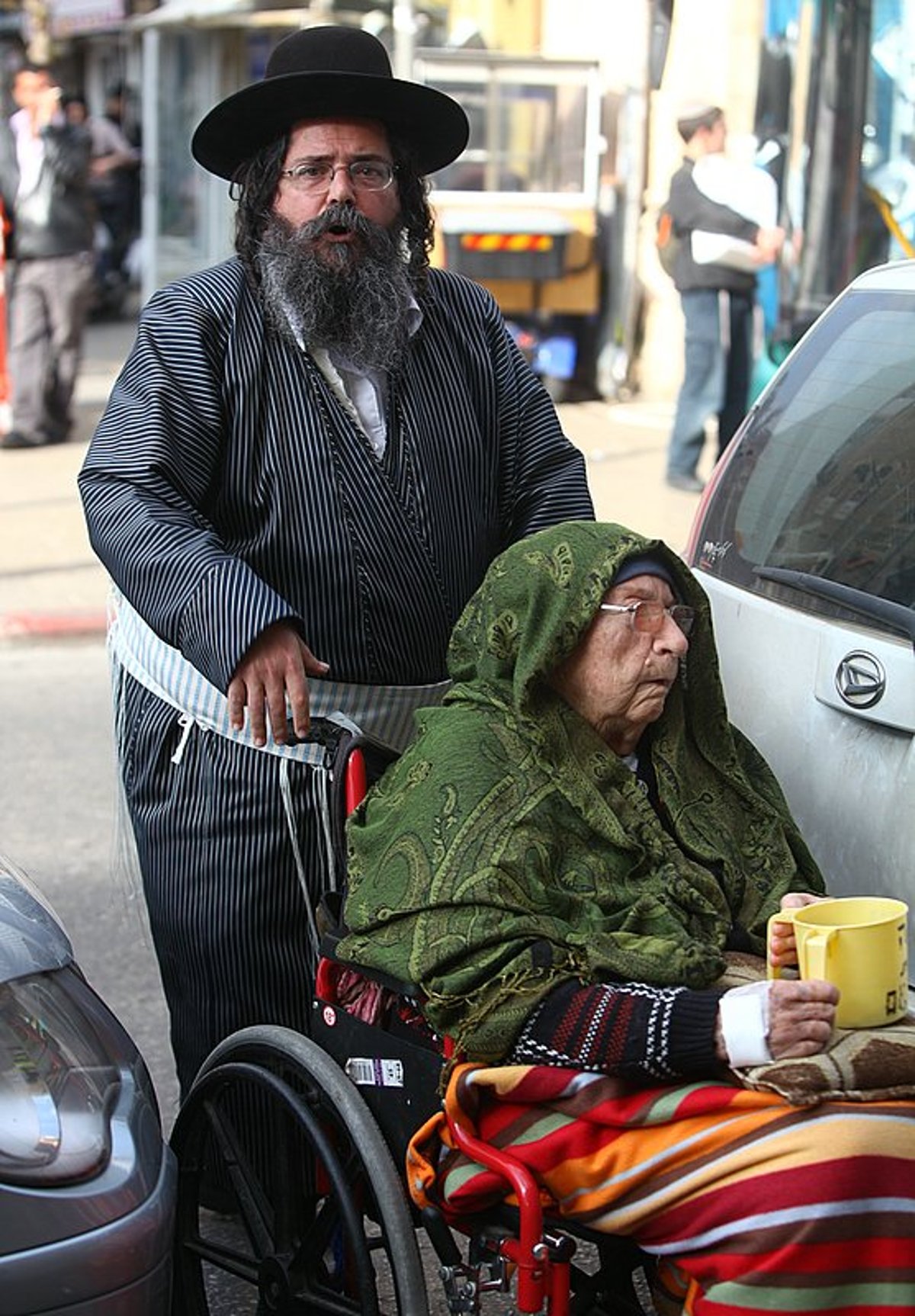 ירושלים כשרה לפסח: ההכנות לחג החרות בבירה, תיעוד ענק