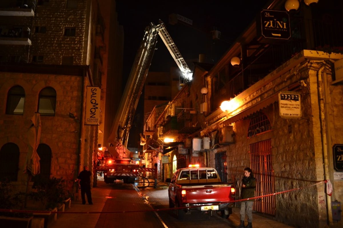 קרבן פסח: בית חב"ד בירושלים עלה בלהבות