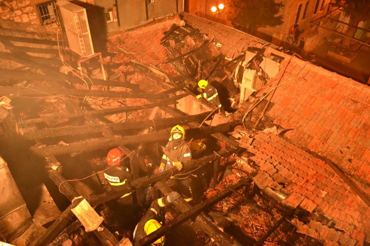 קרבן פסח: בית חב"ד בירושלים עלה בלהבות