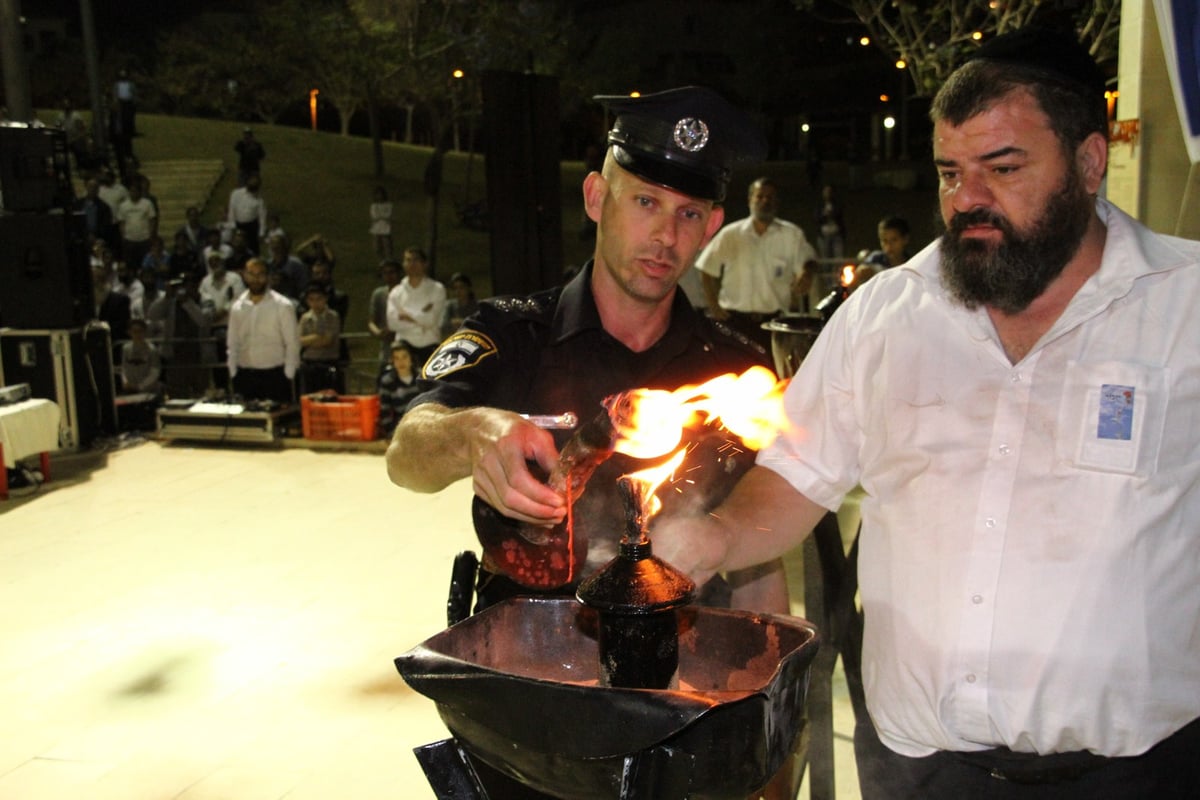 לזכרם: יעקב מרגי הדליק משואה באלעד