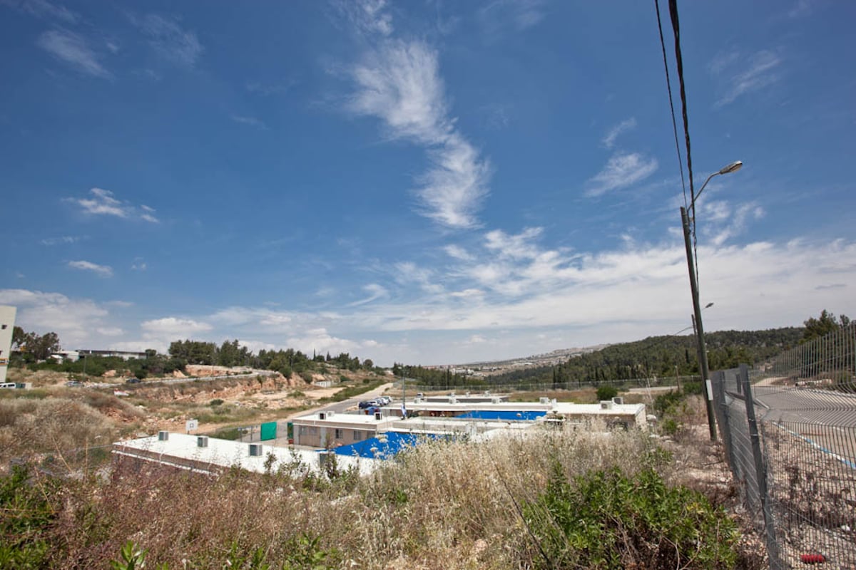 לראשונה: מוסד חרדי קיים טקס יום זיכרון בהשתתפות ההורים