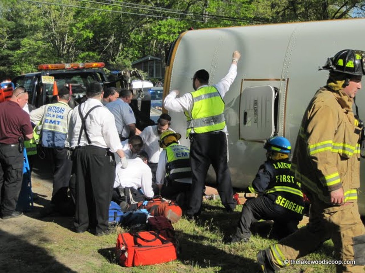 חתן וכלה נפגעו בתאונה קשה: ´צריכים נס´