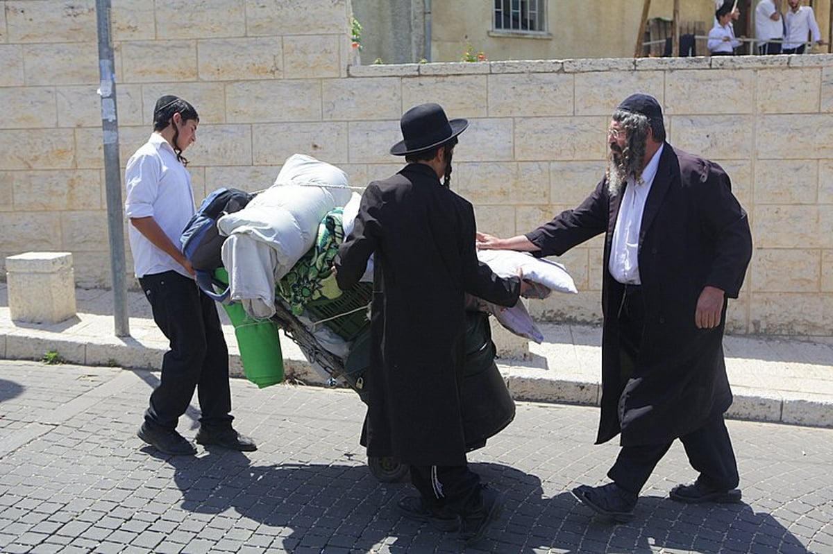 הנהירה למירון: אלפים כבר הגיעו > גלריה