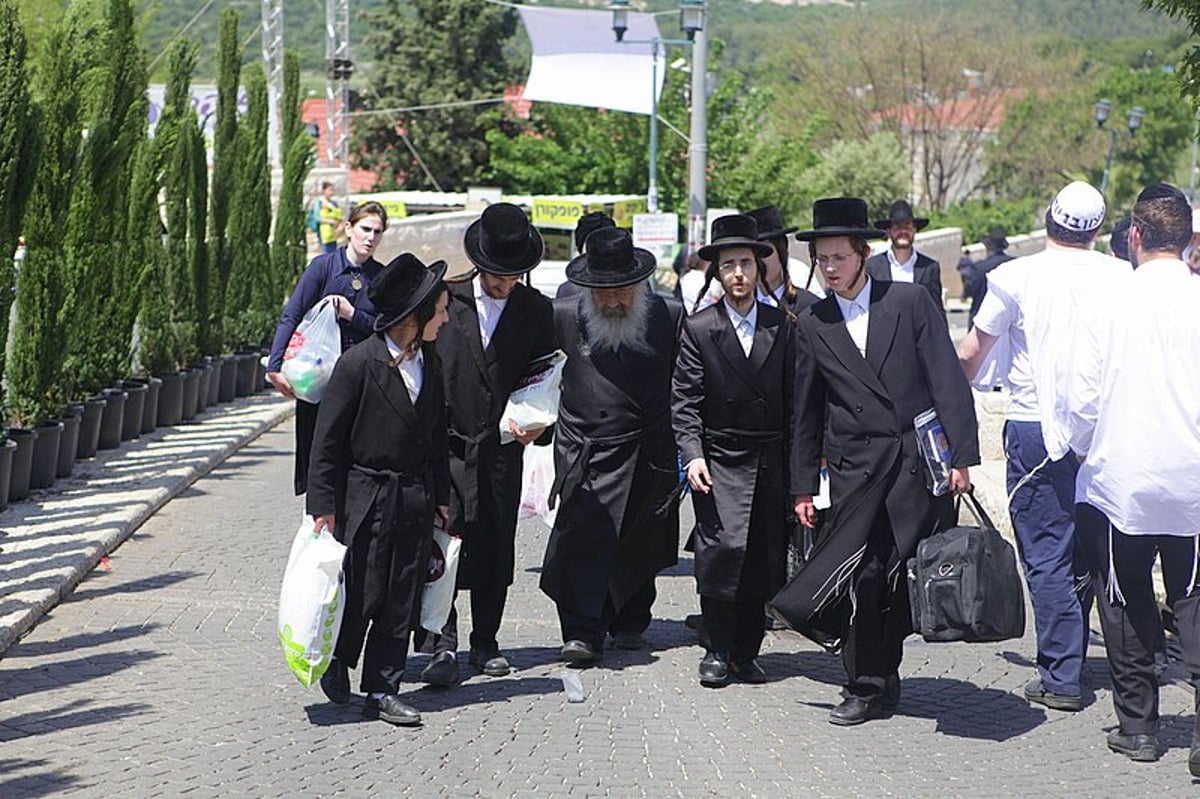 הנהירה למירון: אלפים כבר הגיעו > גלריה