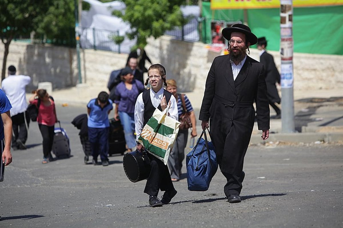 הנהירה למירון: אלפים כבר הגיעו > גלריה