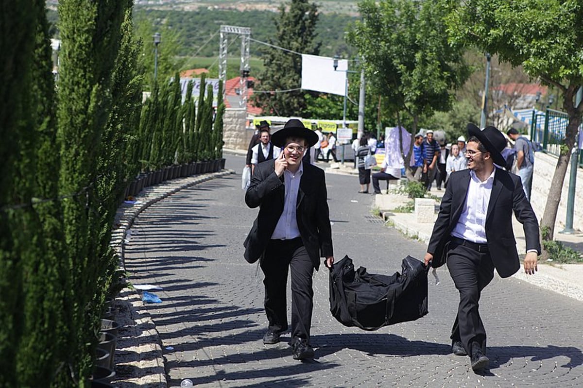 הנהירה למירון: אלפים כבר הגיעו > גלריה