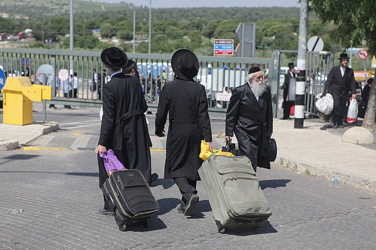 הנהירה למירון: אלפים כבר הגיעו > גלריה