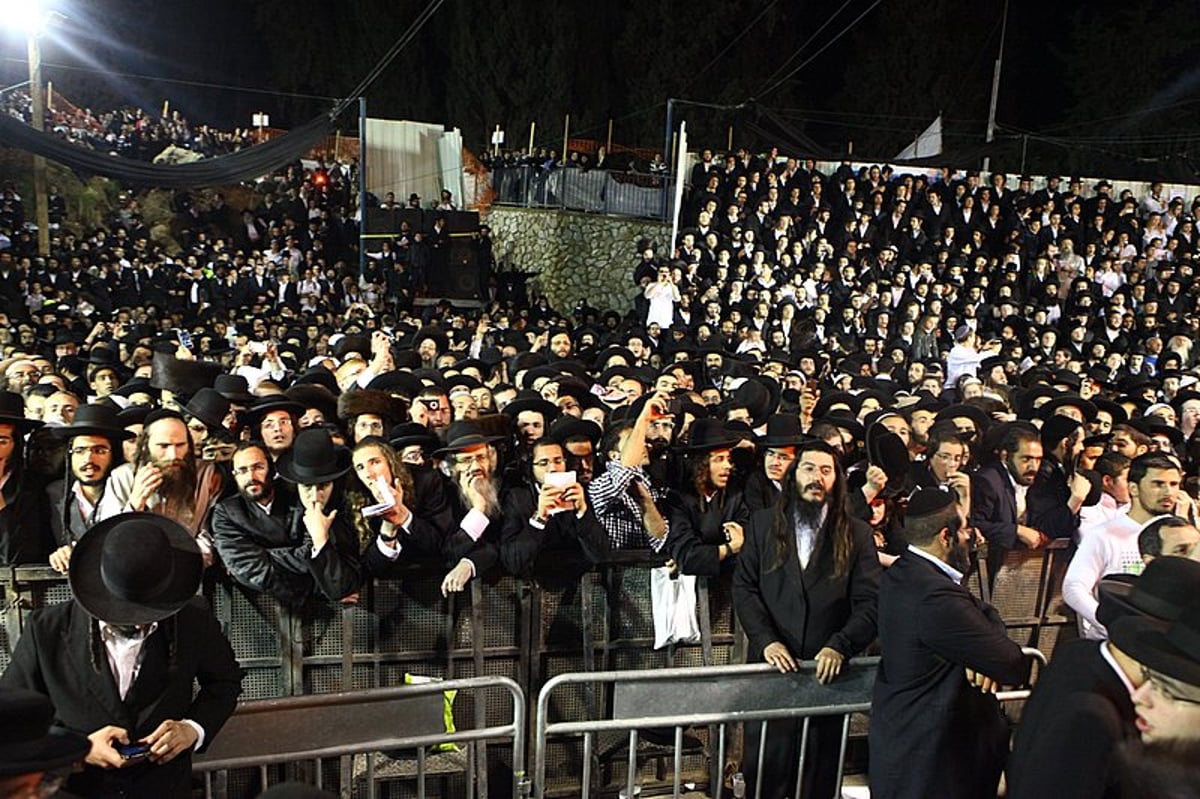 שנתיים לאסון ב"שובו בנים": הגר"א ברלנד הדליק במירון