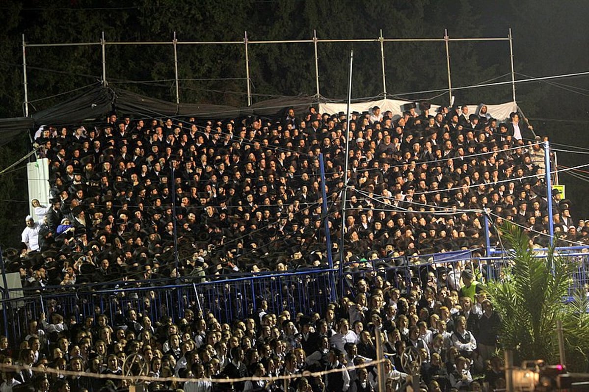 כ"ק האדמו"ר מבאיאן פתח את אירועי מירון בהדלקה המרכזית