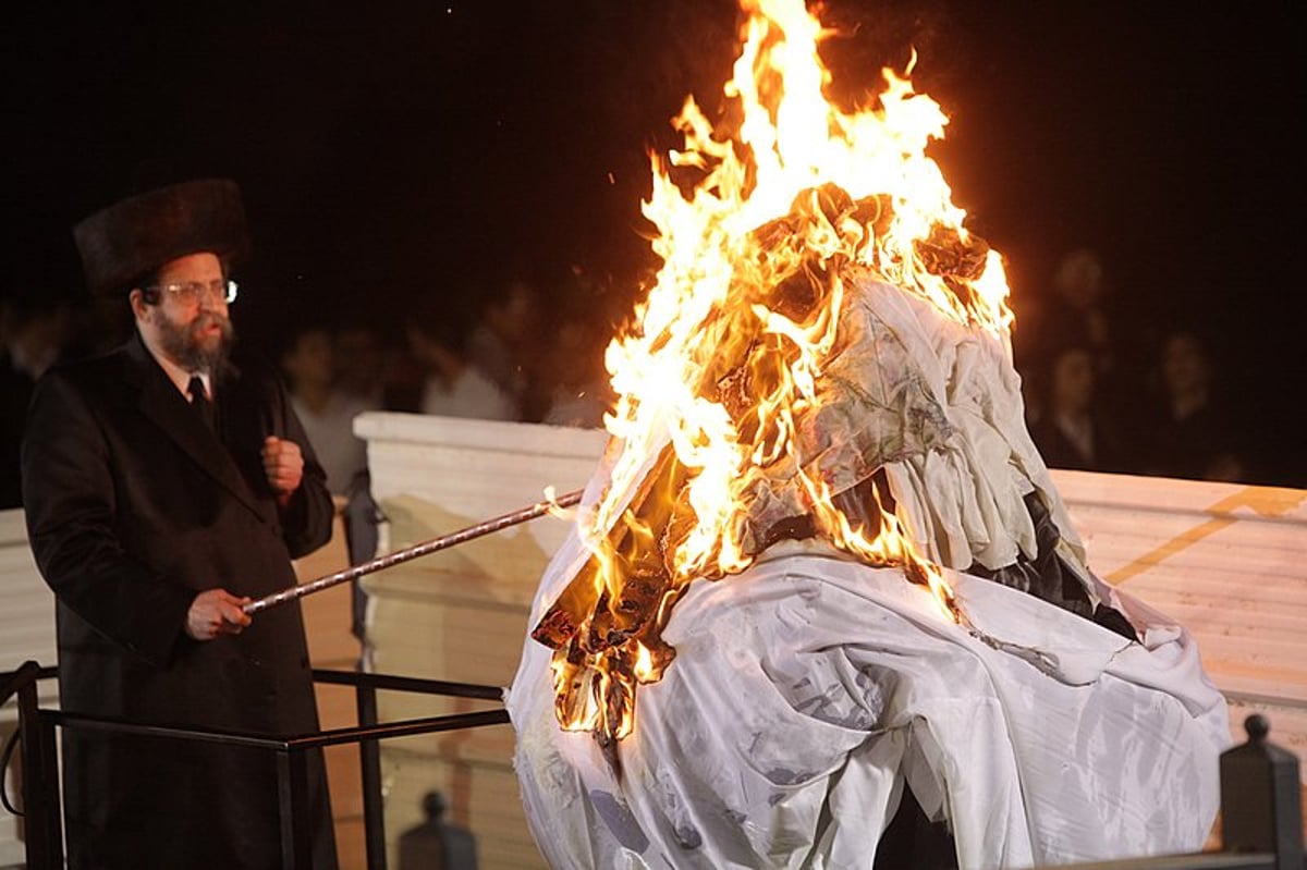 כ"ק האדמו"ר מבאיאן פתח את אירועי מירון בהדלקה המרכזית