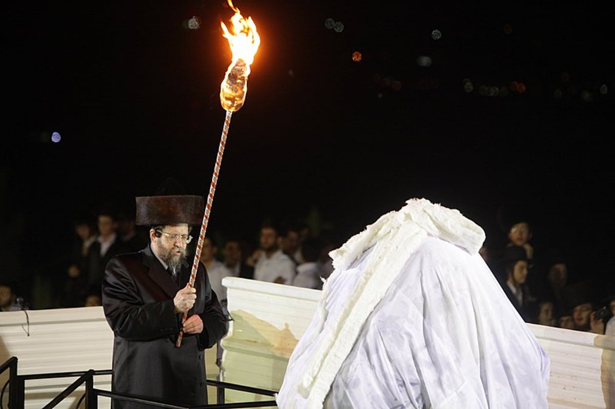 כ"ק האדמו"ר מבאיאן פתח את אירועי מירון בהדלקה המרכזית