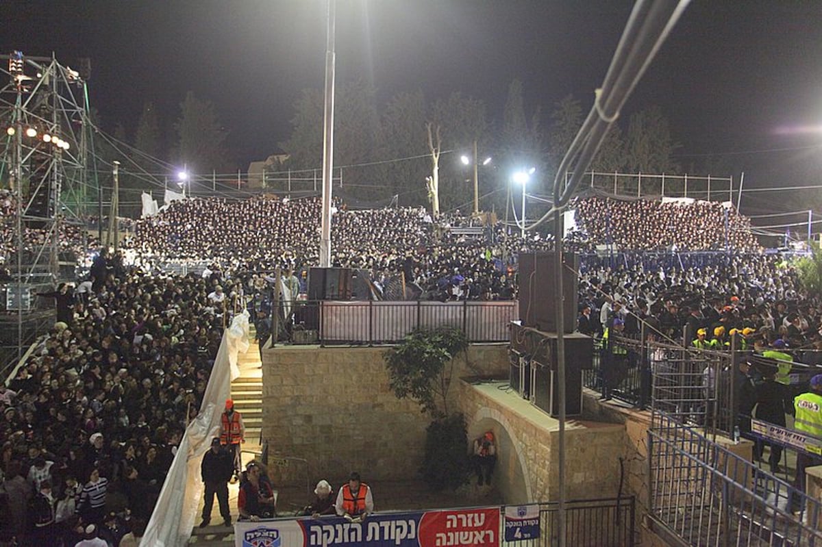 כ"ק האדמו"ר מבאיאן פתח את אירועי מירון בהדלקה המרכזית