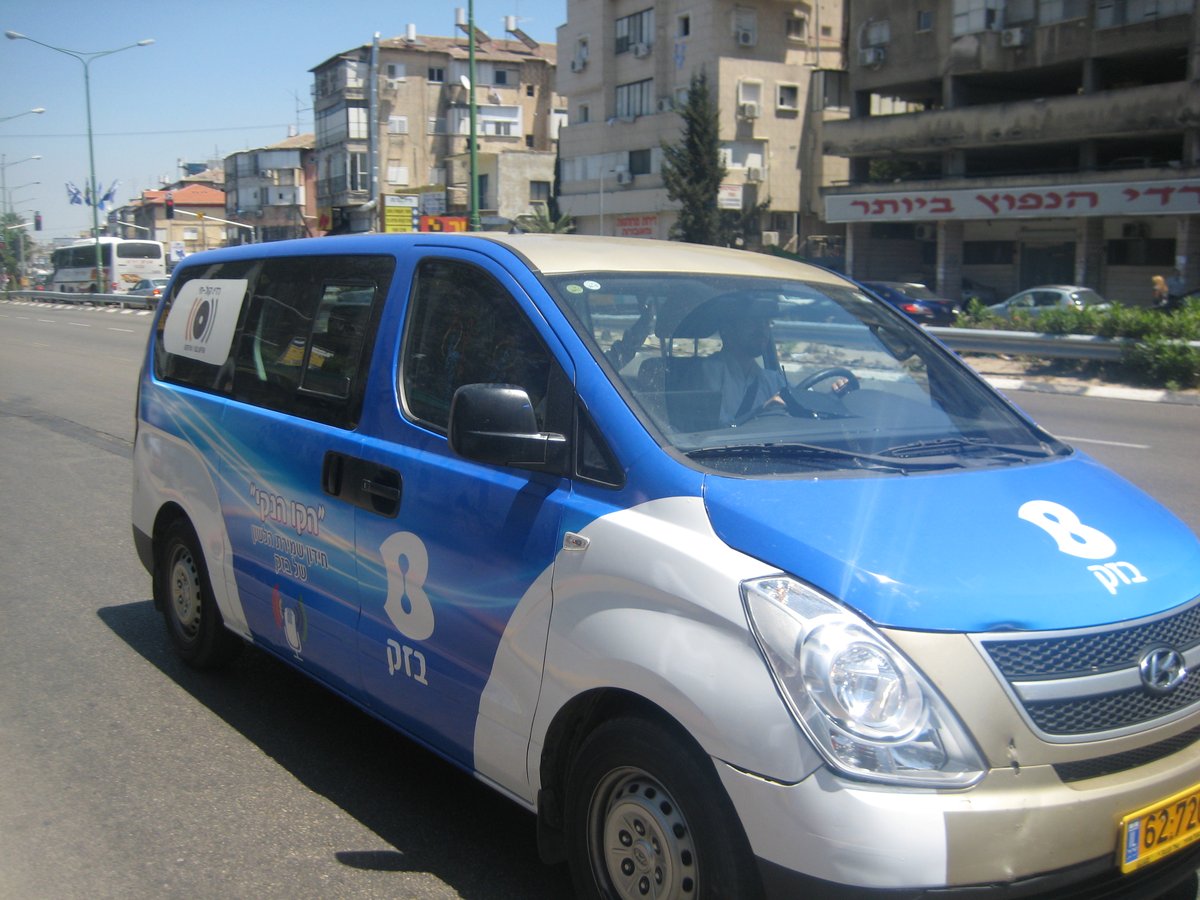 להיט חרדי: מונית הכסף של רדיו "קול חי"