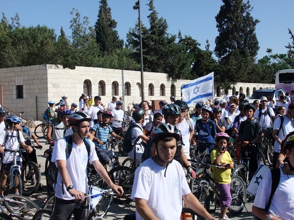 מסע אופניים - מעיר האבות לעיר הנצח