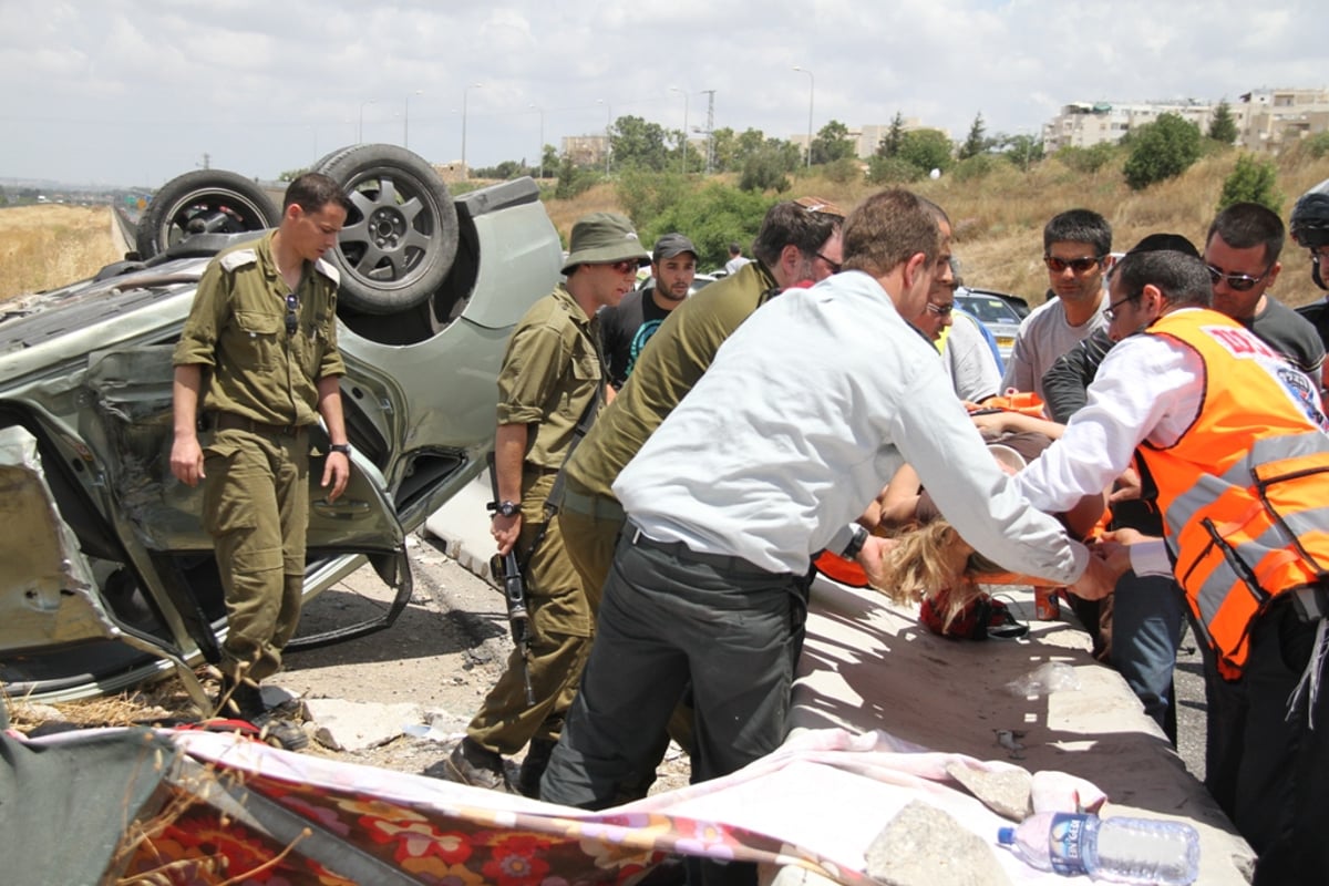 תאונת משאית בכביש 6: הנהגים ניצלו בנס