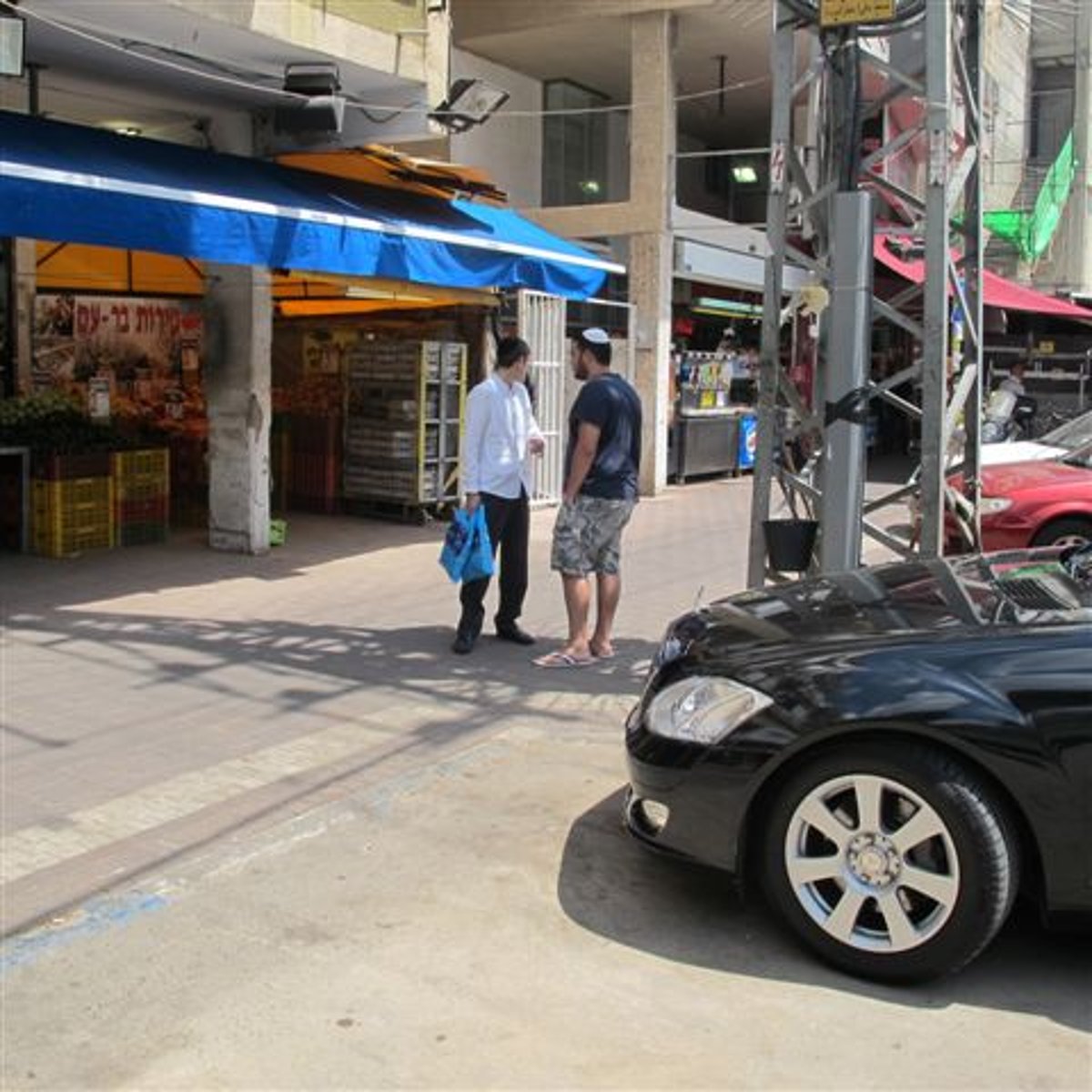 המהפך בבני-ברק הושלם: יש מדרכות