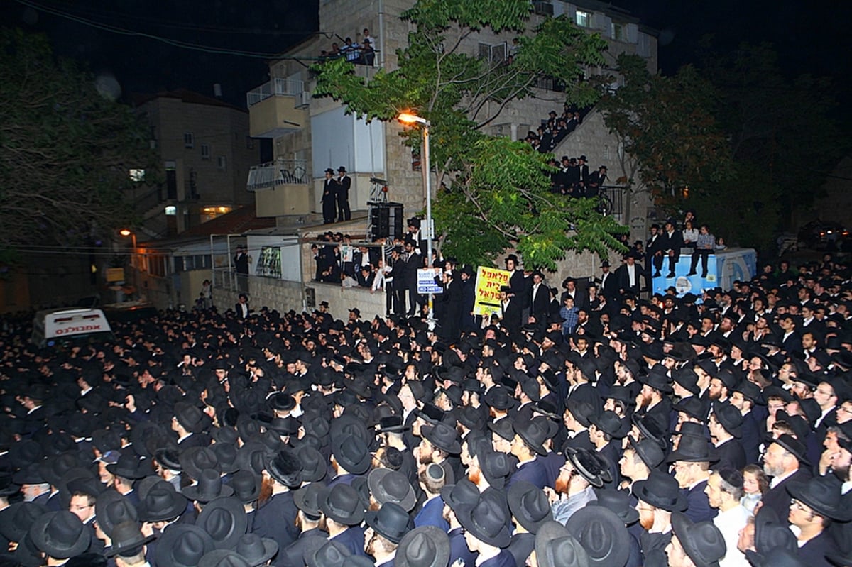 רבבות ליוו למנוחות את זקן ראשי-הישיבות בעולם היהודי