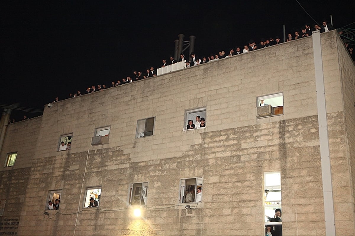 רבבות ליוו למנוחות את זקן ראשי-הישיבות בעולם היהודי