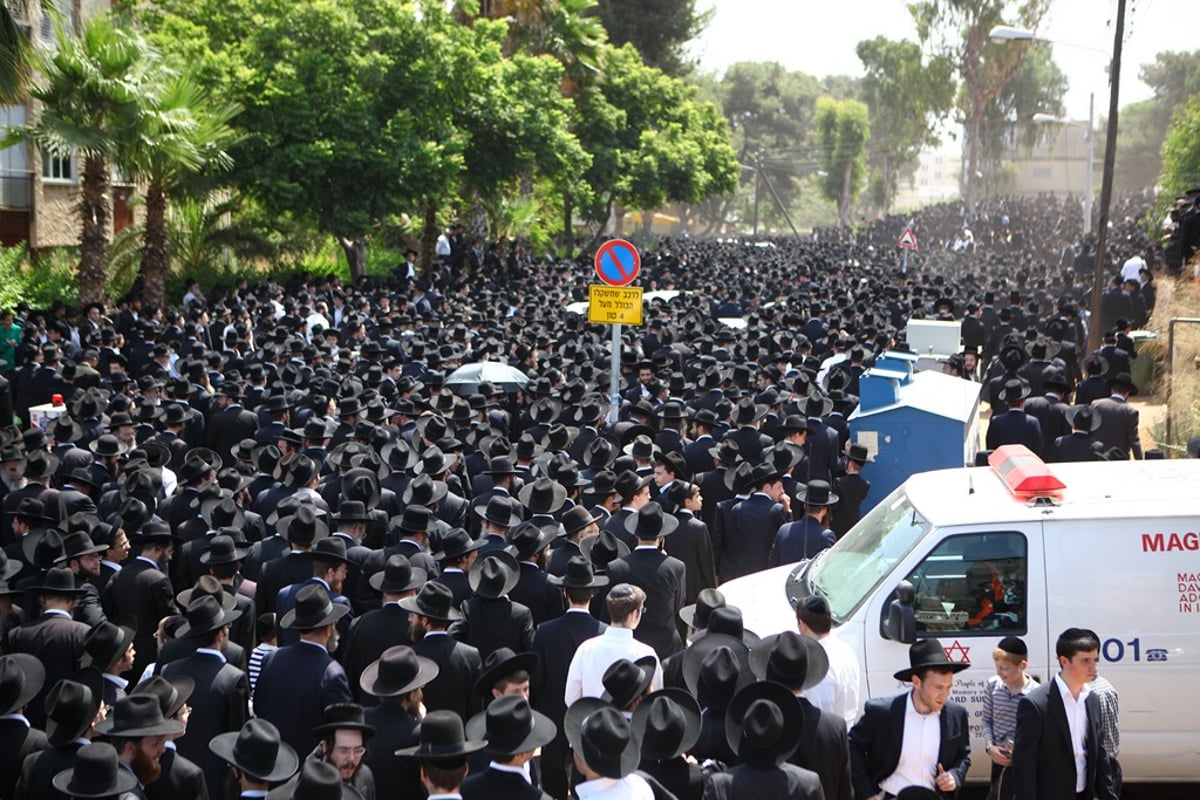 מסע הלוויה: עשרות תמונות, רבבות דמעות