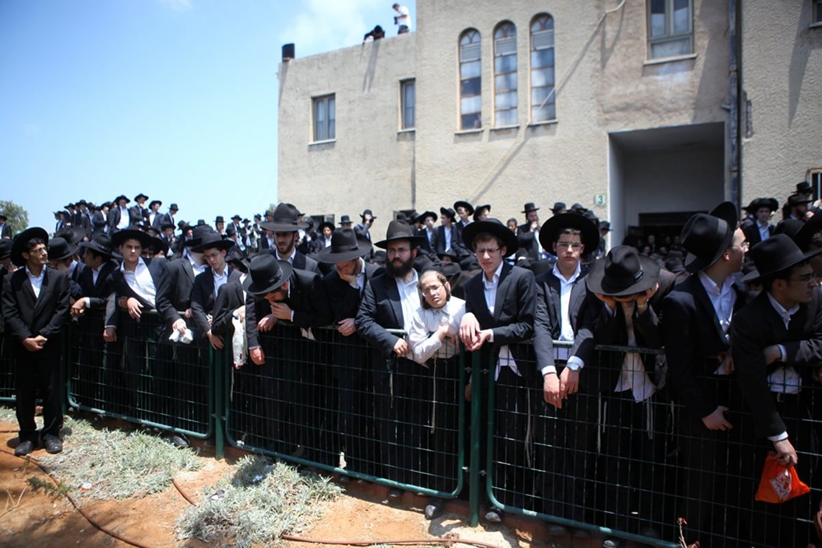 מסע הלוויה: עשרות תמונות, רבבות דמעות