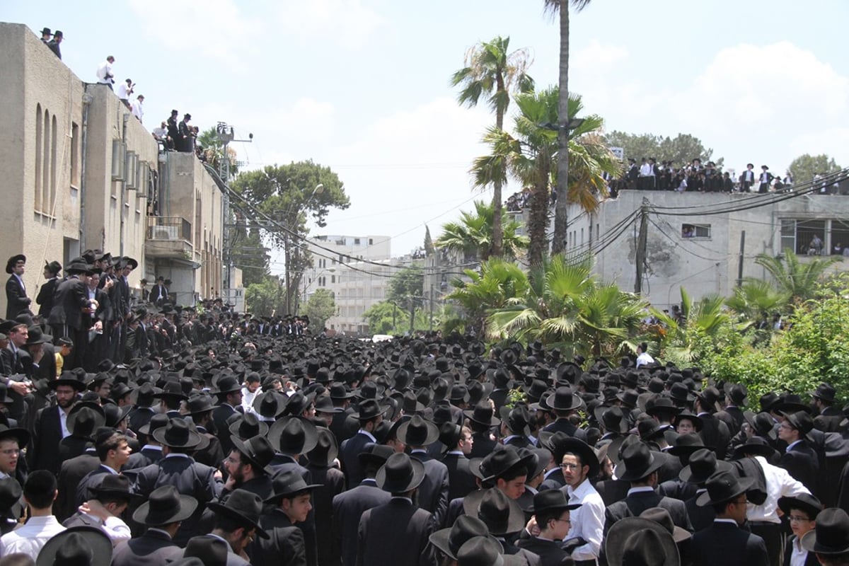 מסע הלוויה: עשרות תמונות, רבבות דמעות