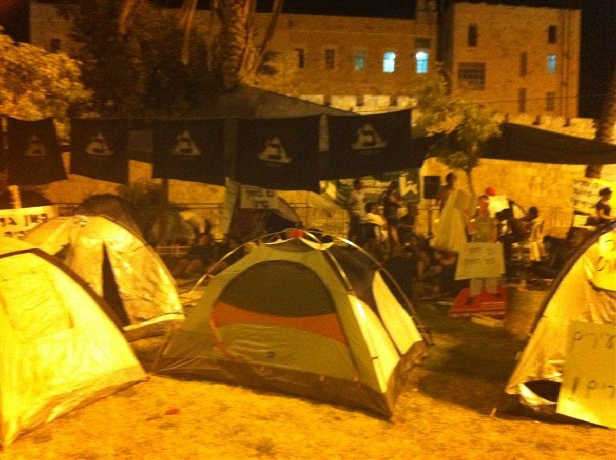 פפנהיים בעד מחאת האוהלים: "כולנו מתלכדים"