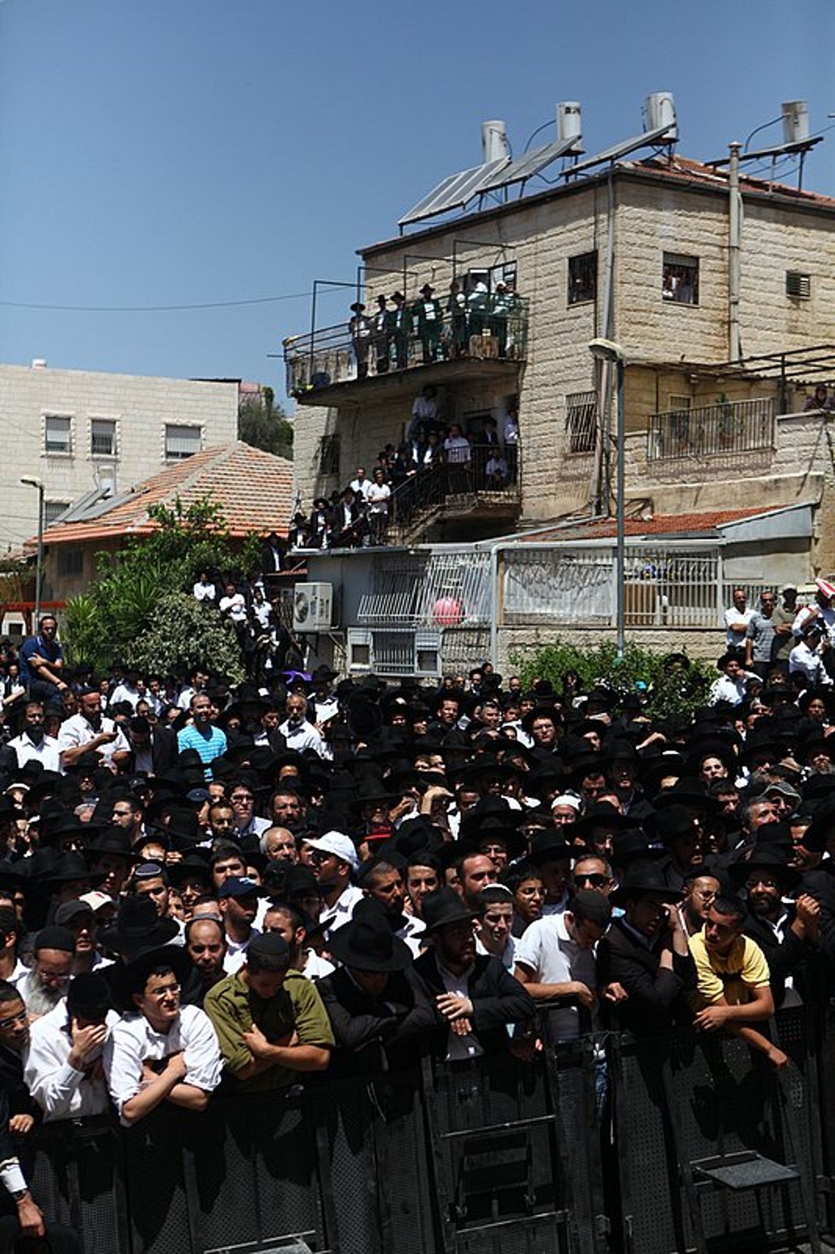 המסע האחרון של רבי אלעזר: רבבות בהלווית ענק בירושלים