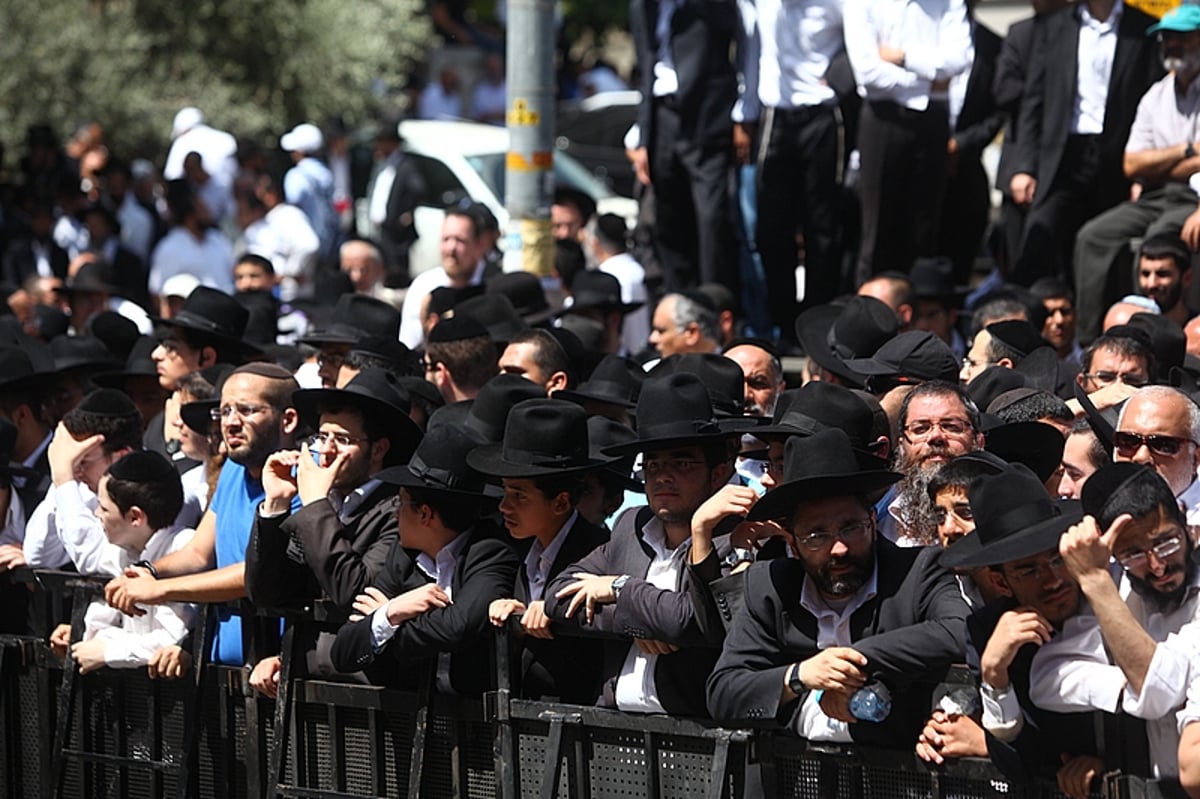 אחר מיטתו של ה'בבא אלעזר': רבבות צעדו, כואבים והמומים