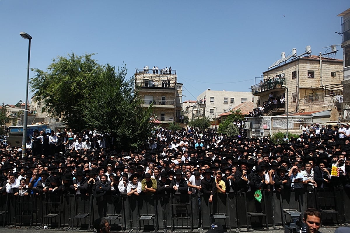 אחר מיטתו של ה'בבא אלעזר': רבבות צעדו, כואבים והמומים